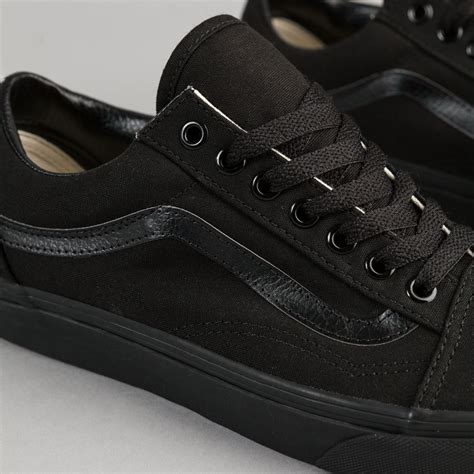 Vans Old Skool Black Shoe .